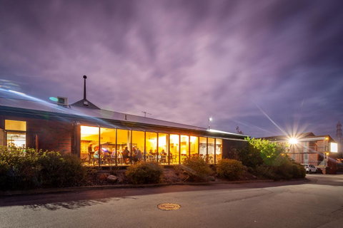 Mornington Inn - Great Ocean Road Tourism 7