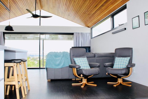 Omaroo House - Panoramic Water Views - Great Ocean Road Tourism 12