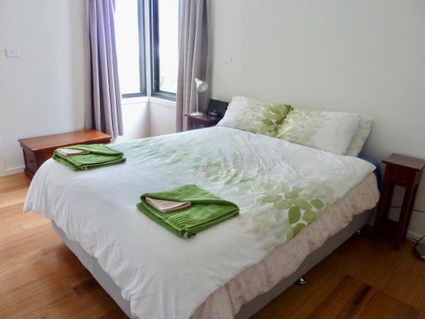 Omaroo House - Panoramic Water Views - Great Ocean Road Tourism 23