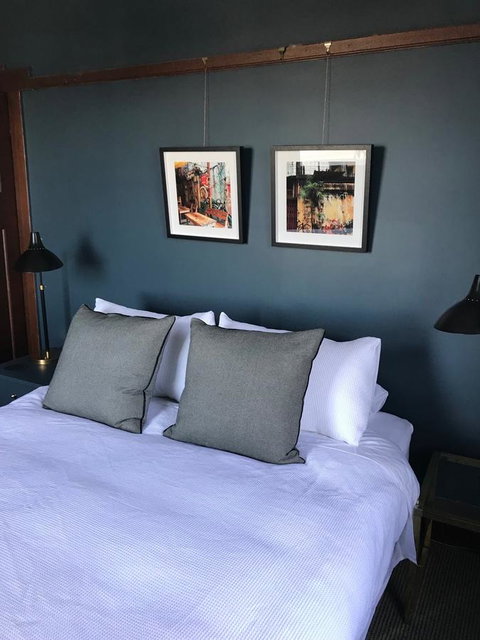 Devine Stays - Rupert #1 NOHO Art Apartment - Great Ocean Road Tourism 6
