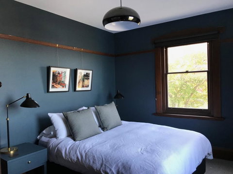 Devine Stays - Rupert #1 NOHO Art Apartment - Great Ocean Road Tourism 5