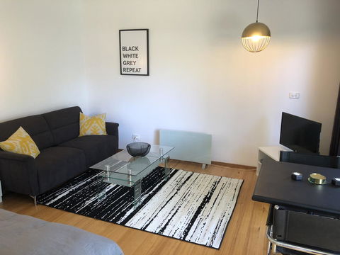 Studio SixA ... A Haven In The Heart Of Hobart - Great Ocean Road Tourism 3