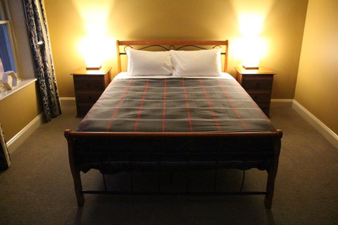The Tasmanian Inn - Great Ocean Road Tourism 9