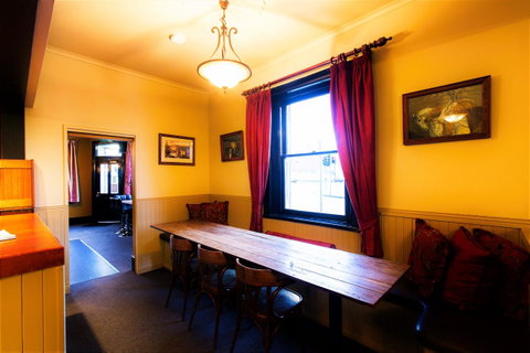 The Tasmanian Inn - Great Ocean Road Tourism 38
