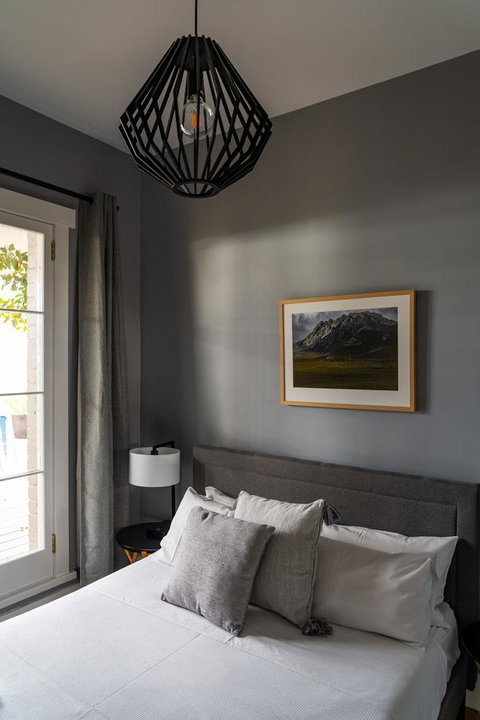 The Tasmanian Inn - Great Ocean Road Tourism 1