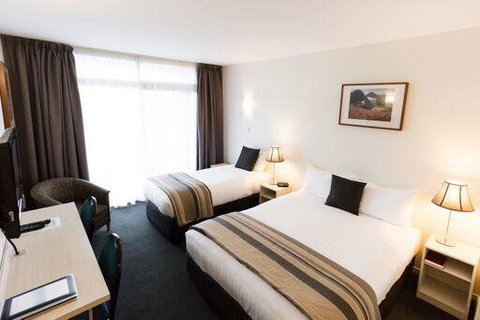 Shoreline Hotel - Great Ocean Road Tourism 24