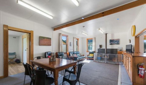 Return To Sender Lodge - Great Ocean Road Tourism 6