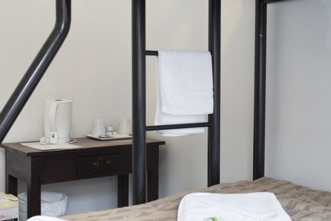 The Brunswick Hotel - Great Ocean Road Tourism 21