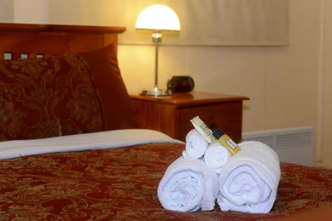 Edinburgh Gallery Bed & Breakfast - Great Ocean Road Tourism 18