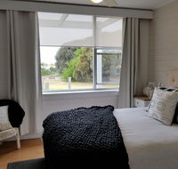 Beach Hut Scamander - Great Ocean Road Tourism