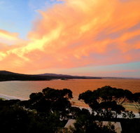 DOLPHIN LOOKOUT COTTAGE - amazing views of the Bay of Fires - Great Ocean Road Tourism