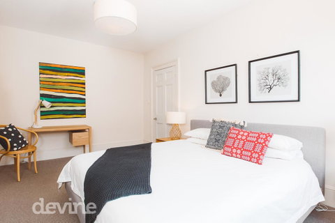 Devine Stays - Westside Apartment On Elizabeth - Great Ocean Road Tourism 11