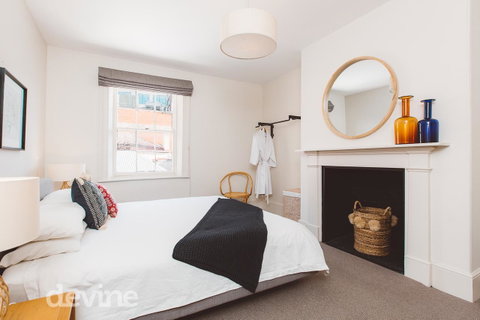Devine Stays - Westside Apartment On Elizabeth - Great Ocean Road Tourism 7