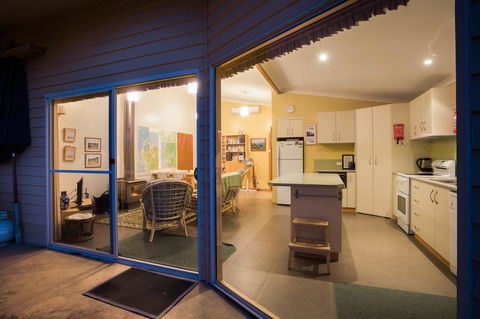 Arthur Riverfront And Sea Lodge Downstream - Great Ocean Road Tourism 9