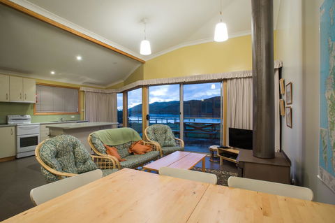 Arthur Riverfront And Sea Lodge Downstream - Great Ocean Road Tourism 0