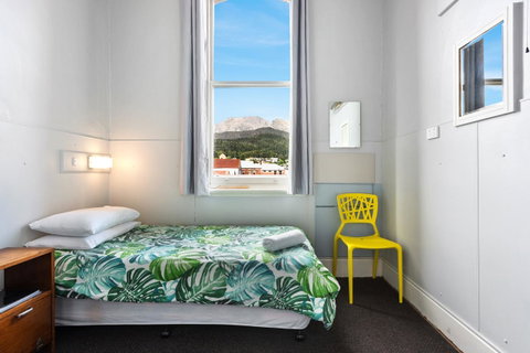 Empire Hotel Queenstown - Great Ocean Road Tourism 8