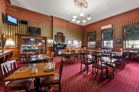 Empire Hotel Queenstown - Great Ocean Road Tourism 16