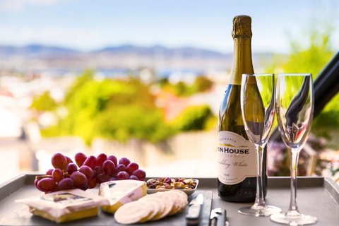WEST NEST | Classic 3BR Hobart Terrace BEST Location, View, Close To City - Great Ocean Road Tourism 28