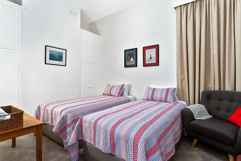 WEST NEST | Classic 3BR Hobart Terrace BEST Location, View, Close To City - Great Ocean Road Tourism 12