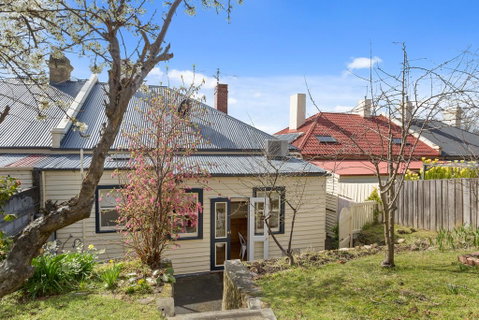 WEST NEST | Classic 3BR Hobart Terrace BEST Location, View, Close To City - Great Ocean Road Tourism 17