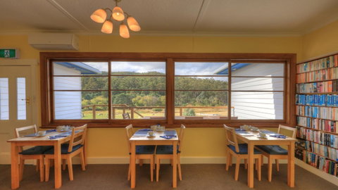 Ashdowns Of Dover - Great Ocean Road Tourism 18