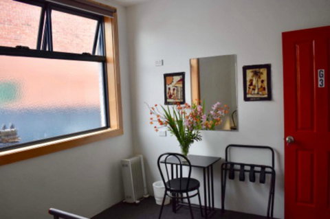 Hobart's Accommodation & Hostel - Great Ocean Road Tourism 27