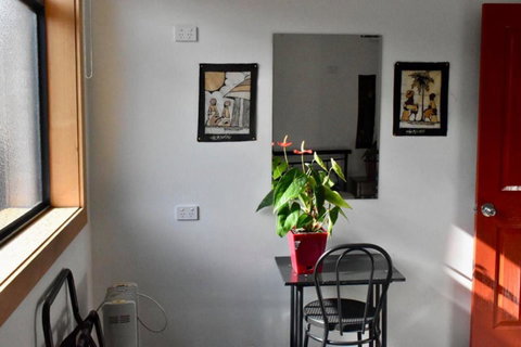 Hobart's Accommodation & Hostel - Great Ocean Road Tourism 9