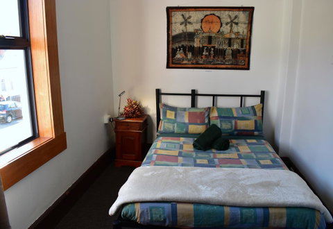 Hobart's Accommodation & Hostel - Great Ocean Road Tourism 29