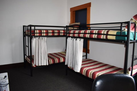 Hobart's Accommodation & Hostel - Great Ocean Road Tourism 37