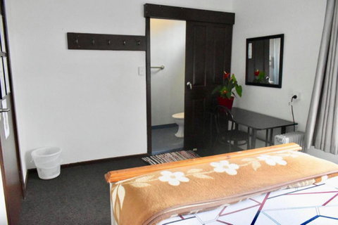 Hobart's Accommodation & Hostel - Great Ocean Road Tourism 13