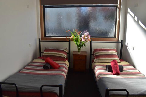 Hobart's Accommodation & Hostel - Great Ocean Road Tourism 18
