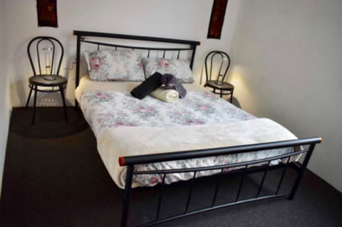 Hobart's Accommodation & Hostel - Great Ocean Road Tourism 26