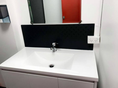 Hobart's Accommodation & Hostel - Great Ocean Road Tourism 36