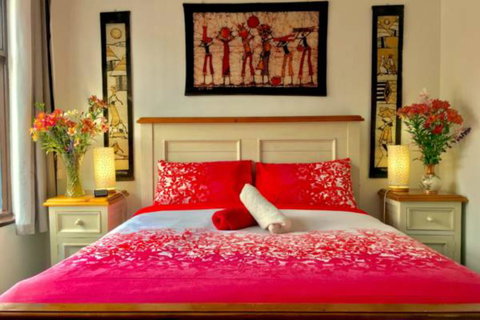 Hobart's Accommodation & Hostel - Great Ocean Road Tourism 32