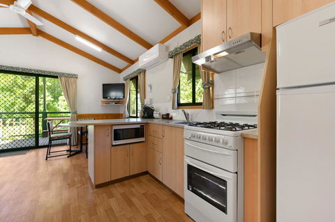 Bright Riverside Holiday Park - Great Ocean Road Tourism 22
