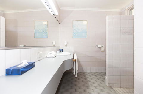 The Grampians Motel - Great Ocean Road Tourism 18