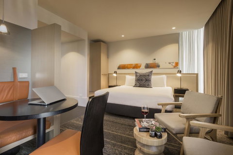 Brady Hotels Central Melbourne - Great Ocean Road Tourism 3
