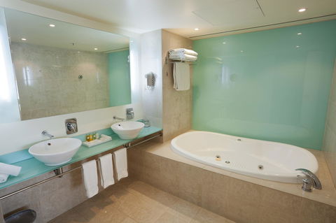 PARKROYAL Melbourne Airport - Great Ocean Road Tourism 18