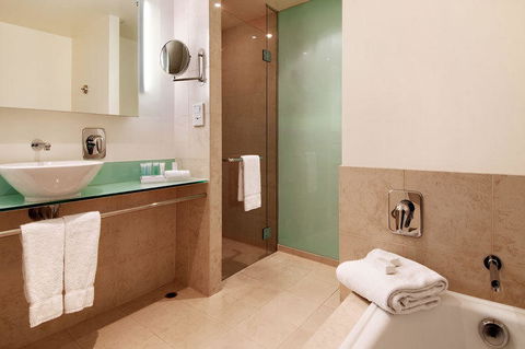 PARKROYAL Melbourne Airport - Great Ocean Road Tourism 42