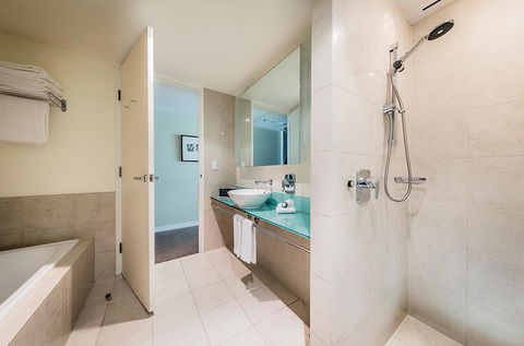 PARKROYAL Melbourne Airport - Great Ocean Road Tourism 4