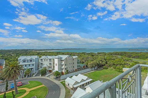 Deep Blue Hotel & Hot Springs - Great Ocean Road Tourism 28