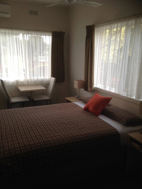 Beachcomber Motel & Apartments - Great Ocean Road Tourism 36