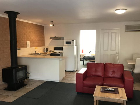 Beachcomber Motel & Apartments - Great Ocean Road Tourism 13