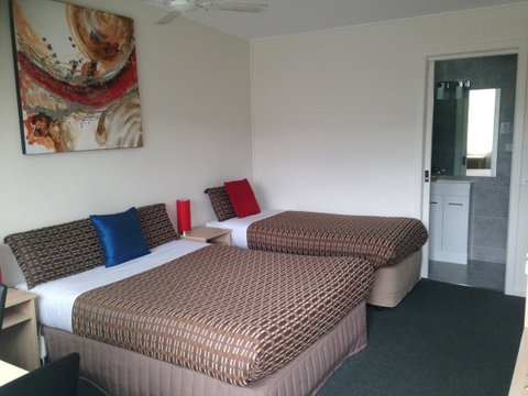 Beachcomber Motel & Apartments - Great Ocean Road Tourism 35