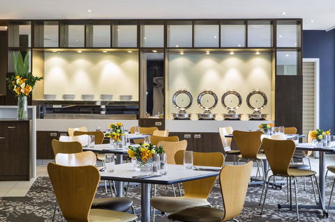 Holiday Inn Melbourne Airport, An IHG Hotel - Great Ocean Road Tourism 9