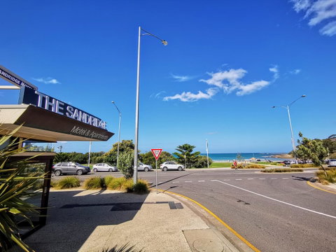 The Sandridge Motel - Great Ocean Road Tourism 3