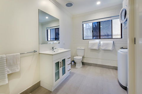 Allambi Holiday Apartments - Great Ocean Road Tourism 35