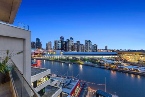 Melbourne Holiday Apartments Flinders Wharf - Great Ocean Road Tourism 5