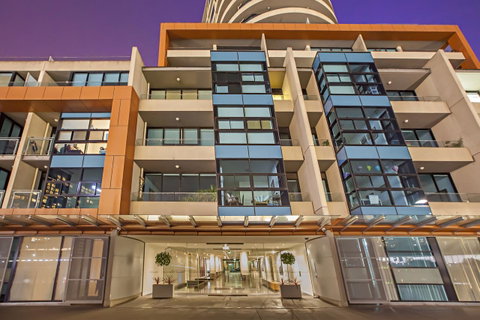 Melbourne Holiday Apartments Flinders Wharf - Great Ocean Road Tourism 0