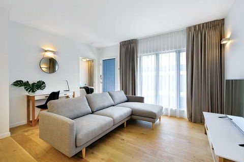 Lakes Edge Apartments - Great Ocean Road Tourism 4